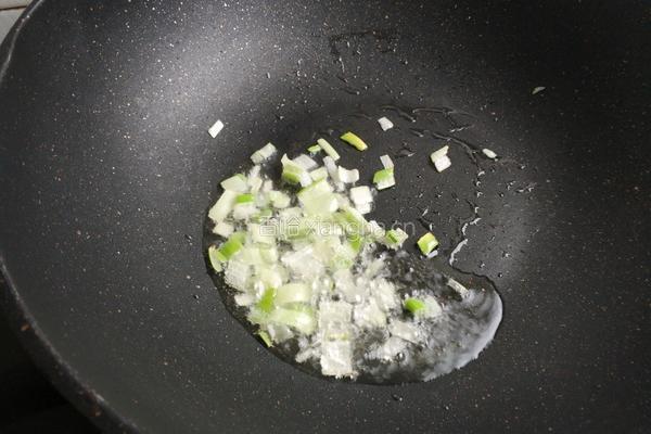 双菇番茄豆腐汤的做法图解7