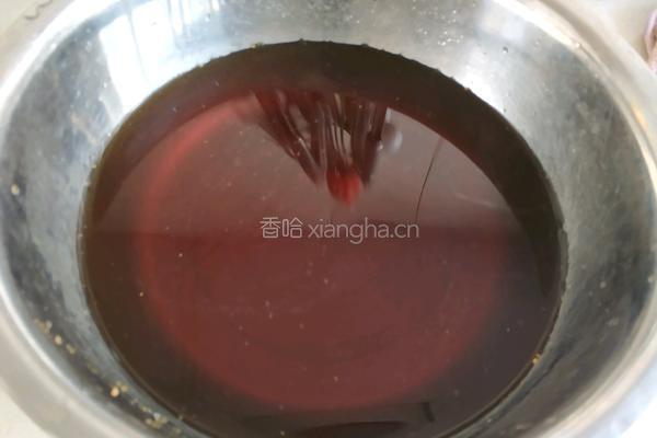 姬松茸茶树菇炖鸡腿的做法图解4