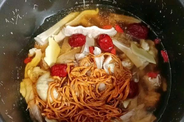 虫草花猪肚鸡汤 的做法图解13