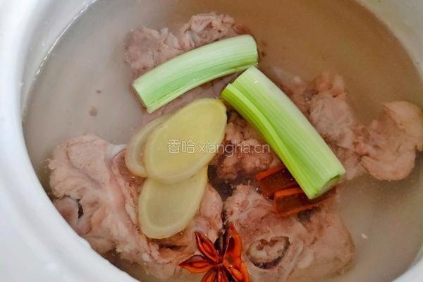 山药脊骨汤的做法图解6