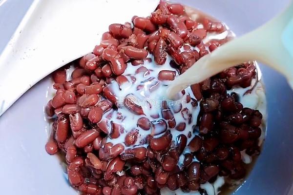 红豆牛奶汤（调经补血）的做法图解8