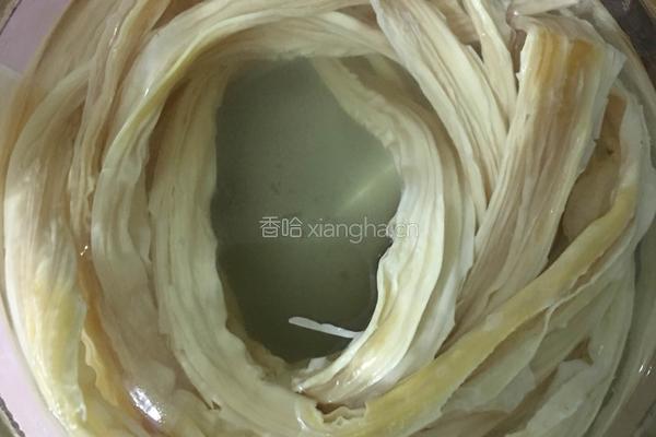 腐竹——辣条的做法图解1