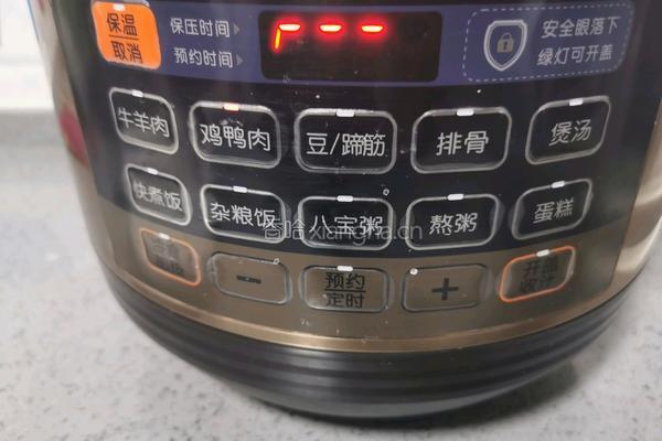 红烧肉烧土豆的做法图解5