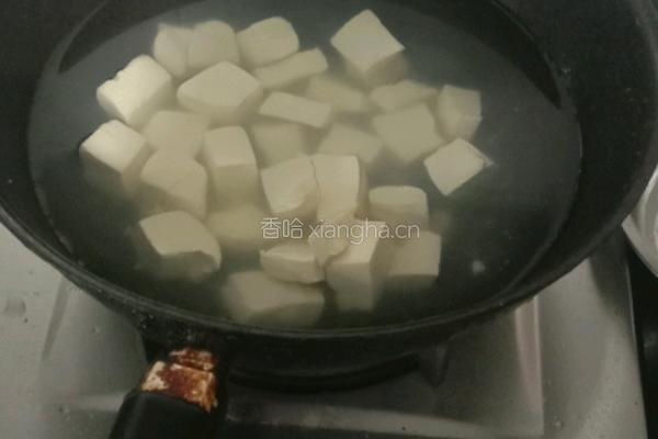 鸭血豆腐的做法图解2
