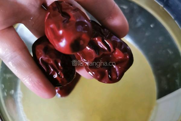 小米红枣圆子汤的做法图解3