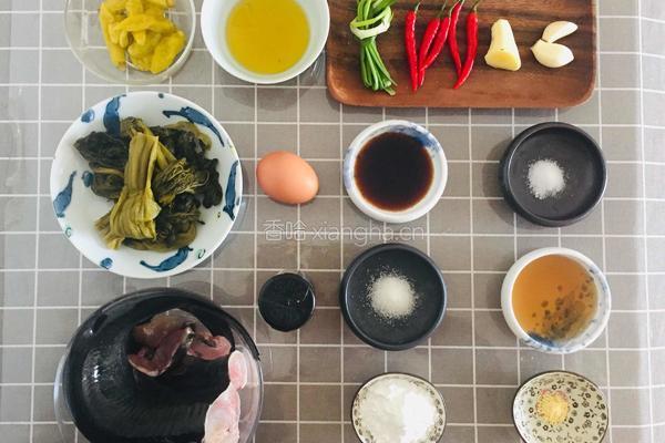 酸菜鱼的做法图解1