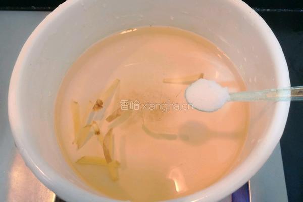 口蘑枸杞瘦肉汤的做法图解12