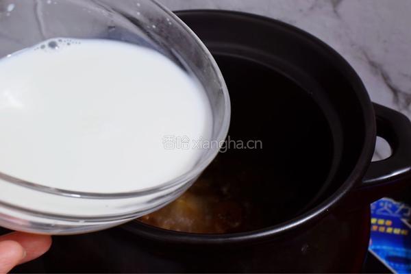 桃胶皂角米炖牛奶的做法图解9