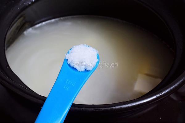 鲫鱼豆腐汤的做法图解8
