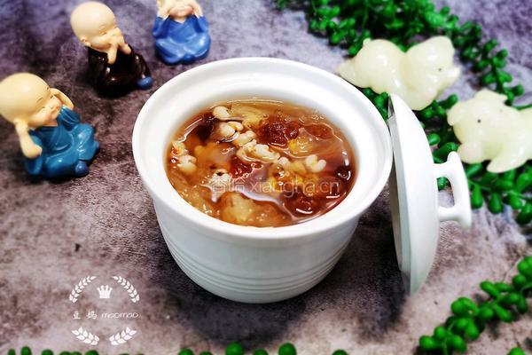 桃胶银耳薏米汤的做法图解9