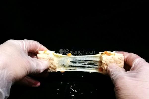 咸蛋黄肉松牛轧酥的做法图解11