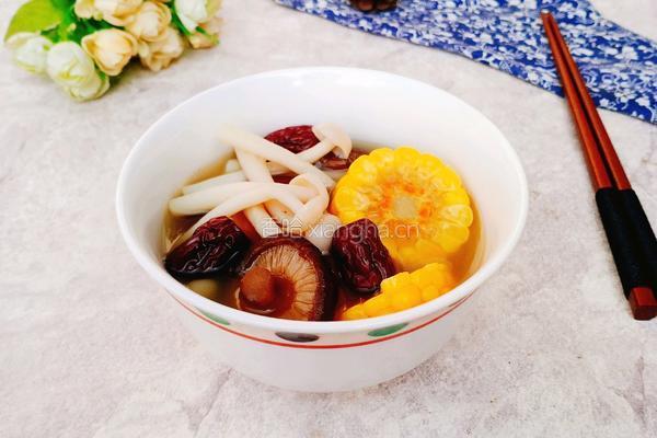 玉米菌菇汤的做法图解10