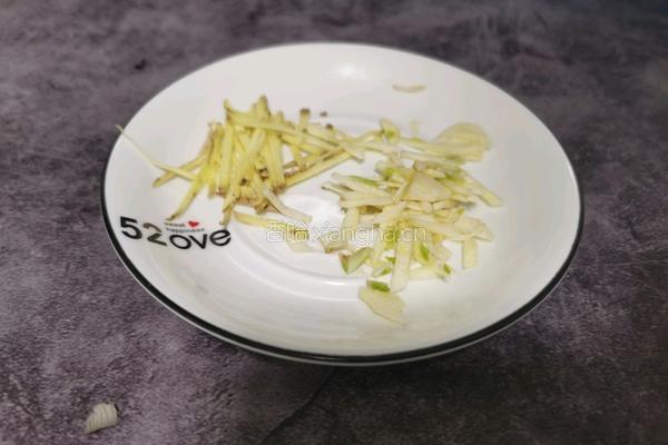 蘑菇肉片汤的做法图解5