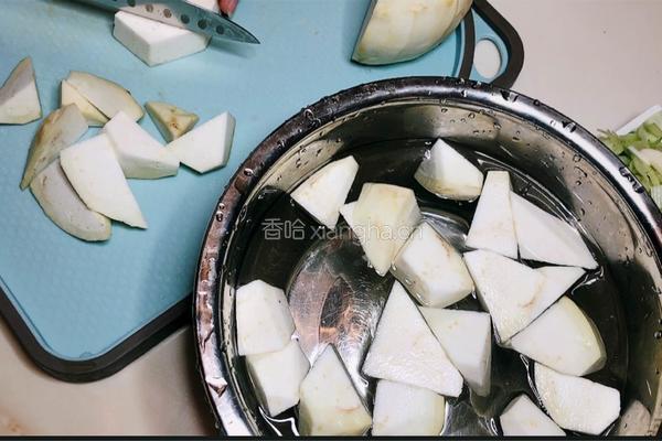 土豆炖茄子的做法图解2