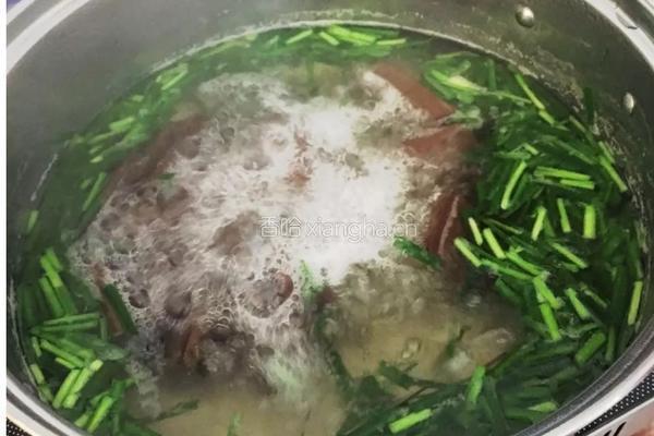 韭菜猪血汤的做法图解4