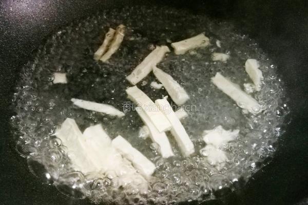 驱寒暖胃的酸辣汤的做法图解4