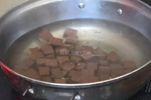 凉拌鸭血的做法图解2