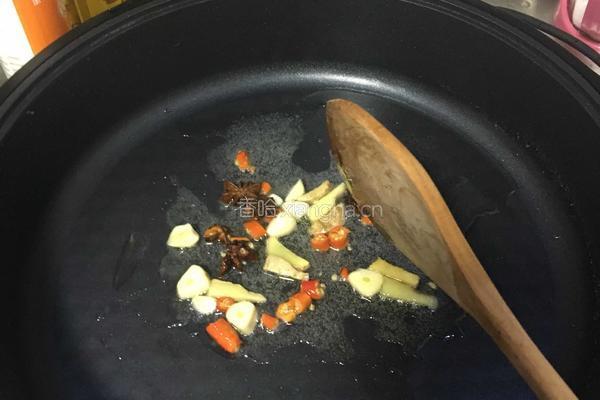 梅干菜扣肉 简单易学的做法图解4