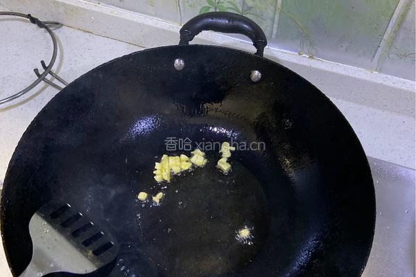 金针菇烧油豆腐的做法图解2