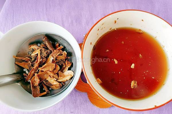大脚菌山药鸭肉汤的做法图解9