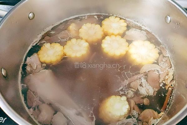 大脚菌山药鸭肉汤的做法图解13