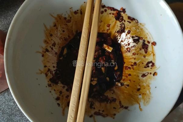 凉拌香菜的做法图解2