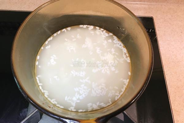 米酒冰糖雪梨羹的做法图解3