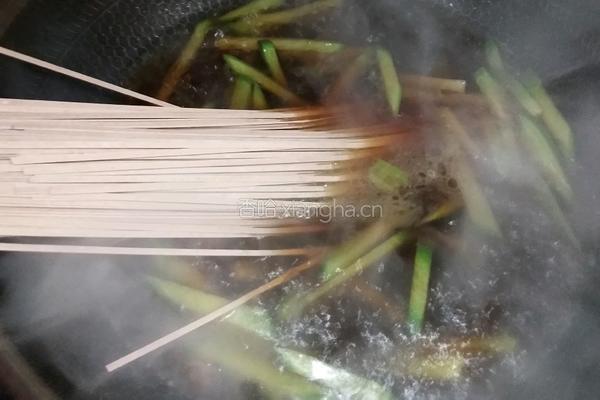 荞麦萝卜汤的做法图解9