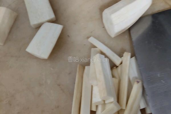 鱼香茄子煲的做法图解1