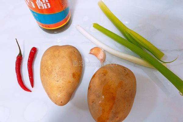 醋溜土豆丝的做法图解1