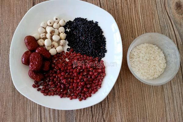 红豆莲子羹的做法图解1