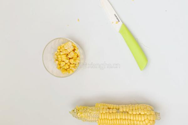 宝宝辅食：玉米泥 6M+的做法图解2