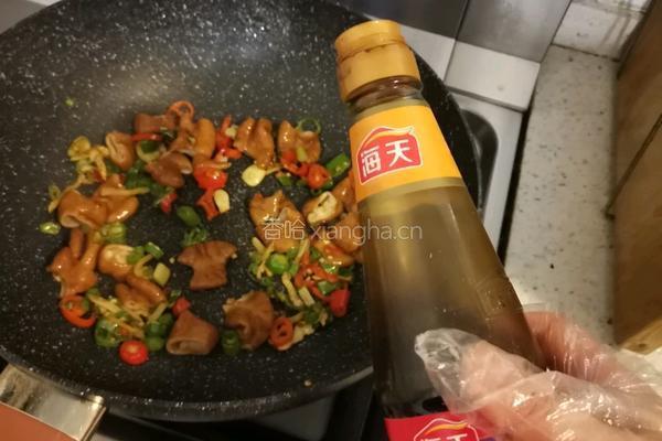 酸辣肥肠的做法图解8