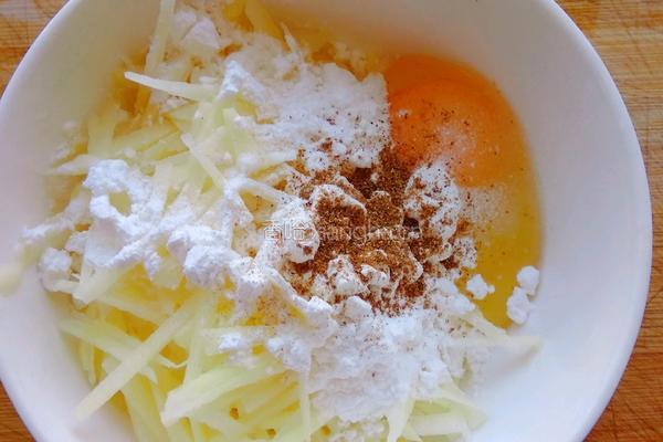 土豆丝煎饼的做法图解3