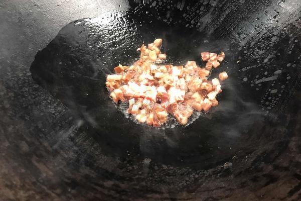 熏肉香菇炒饭的做法图解4