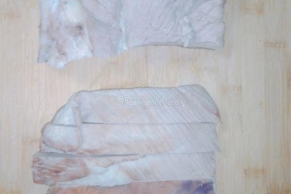豆角焖肉的做法图解1