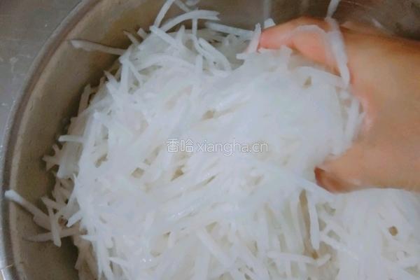 川味箩卜丝的做法图解4