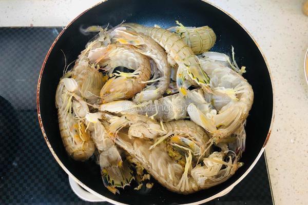 蒜蓉皮皮虾的做法图解5