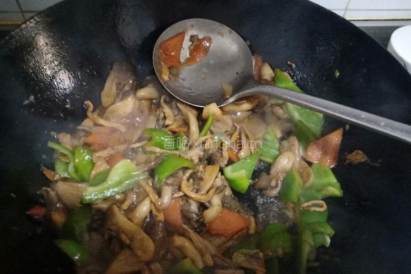 鸡丝炒杂蔬鲜蘑的做法图解6
