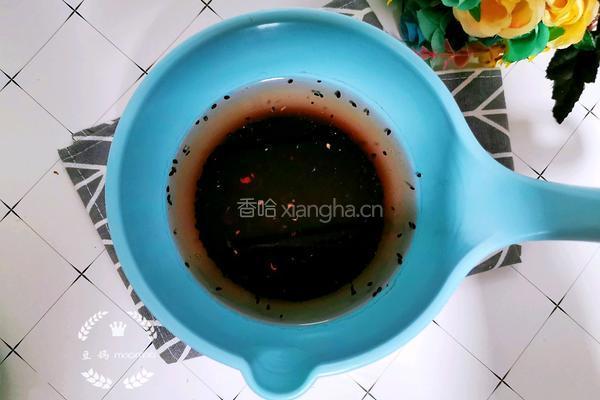 黑芝麻坚果脆米糊的做法图解3