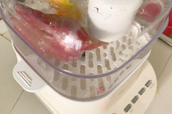7个月加宝宝辅食：鸡汤南瓜米糊的做法图解2