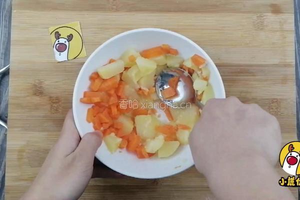 宝宝生鲜，土豆牛肉饼，美味食补爱不释手【小鹿优鲜】的做法图解6