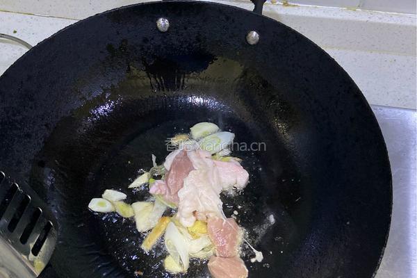 芋仔烧肉的做法图解5