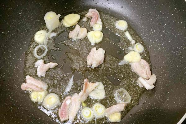 五花肉炒酸菜粉条的做法图解7