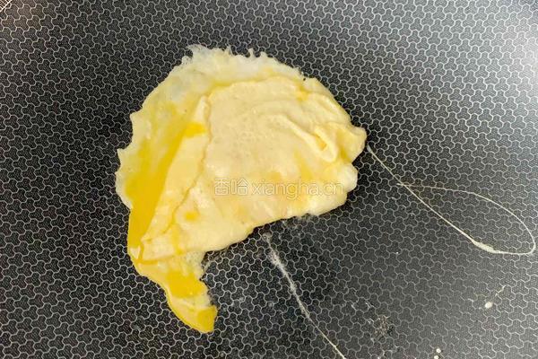 8个月以上宝宝辅食:茄汁小花粒粒面的做法图解7