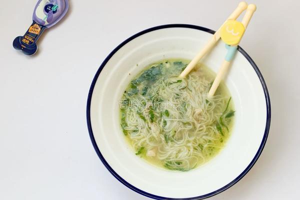一周以上宝宝辅食：鸡丝青菜面