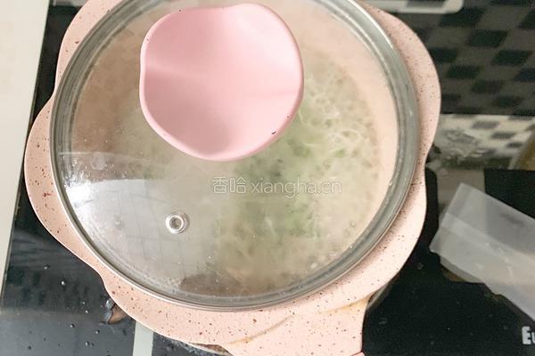 一周以上宝宝辅食：鸡丝青菜面的做法图解6