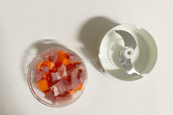 一周宝宝辅食：牛肉碎蛋炒饭的做法图解2