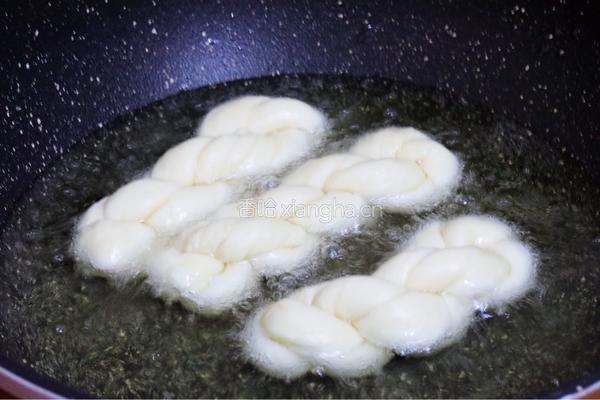 奶香蜂蜜麻花的做法图解13
