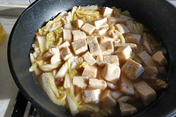 娃娃菜炖冻豆腐的做法图解9